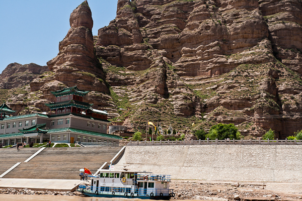 Ferry harbour at Binglingsi (Gansu)