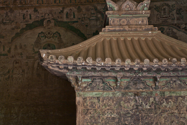 Binglingsi wall paintings and sculpture (Yellow River, Gansu)