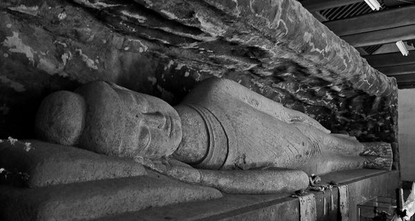 Reclining Buddha at Binglingsi (Gansu)