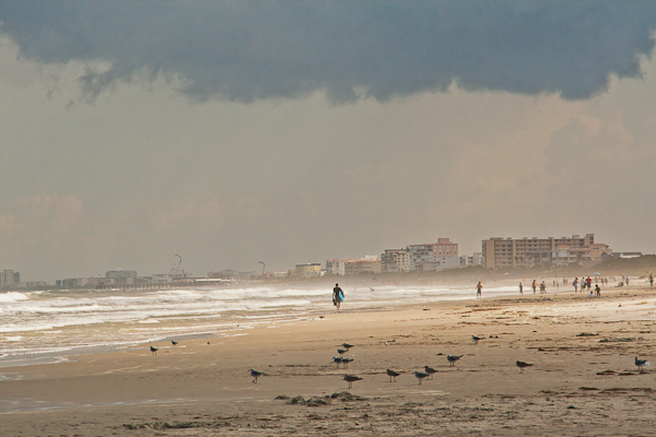 Beach between Cape Canaveral and Cocoa Beach (Florida)