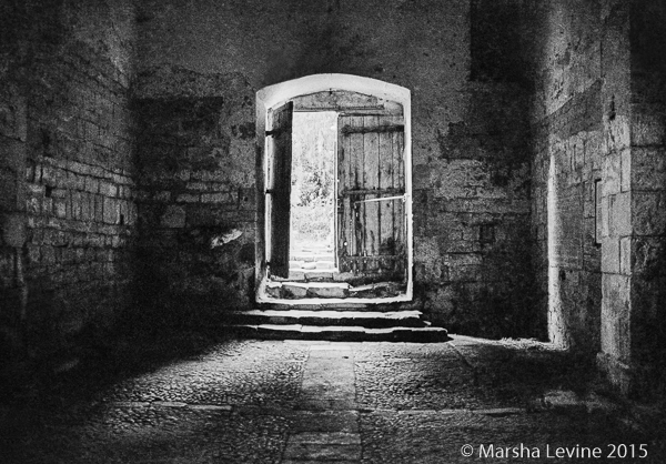 glise Saint-Martin de Limeuil, Dordogne,1972