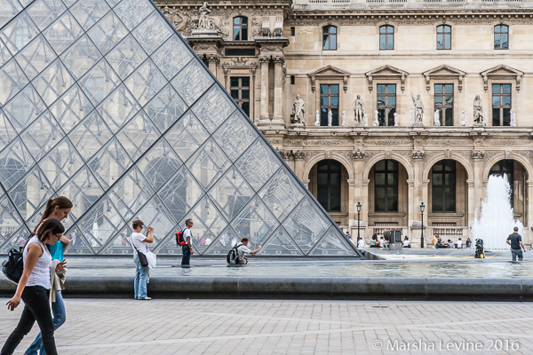 Musée du Louvre courtyard, Paris